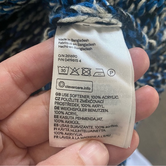 H&M Divided Blue & Black Marbled Crewneck Sweater - Picture 5 of 6